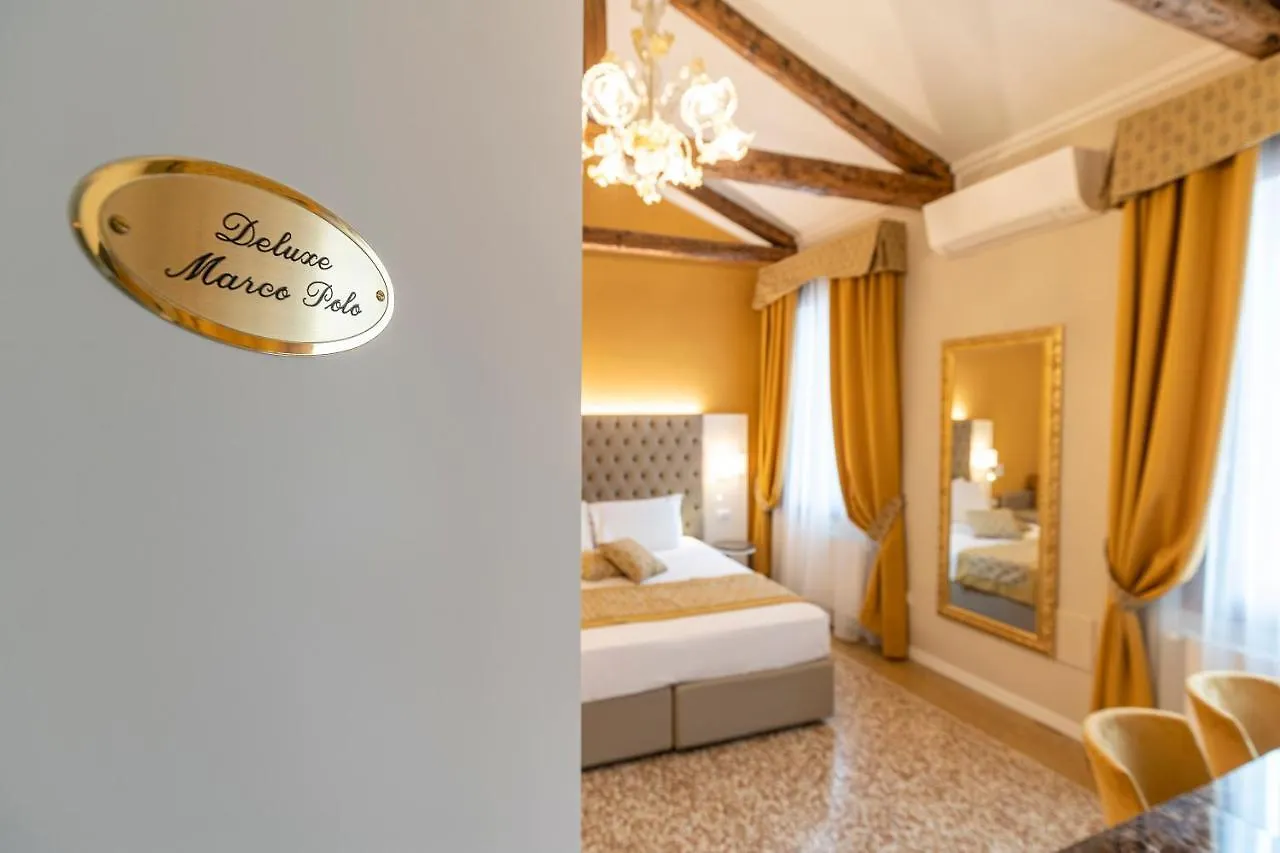 Residenza La Duchessa Deluxe Rooms Venice Italy